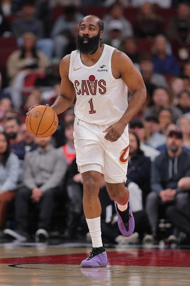 哈登砍36分率骑士大胜公牛创生涯新高