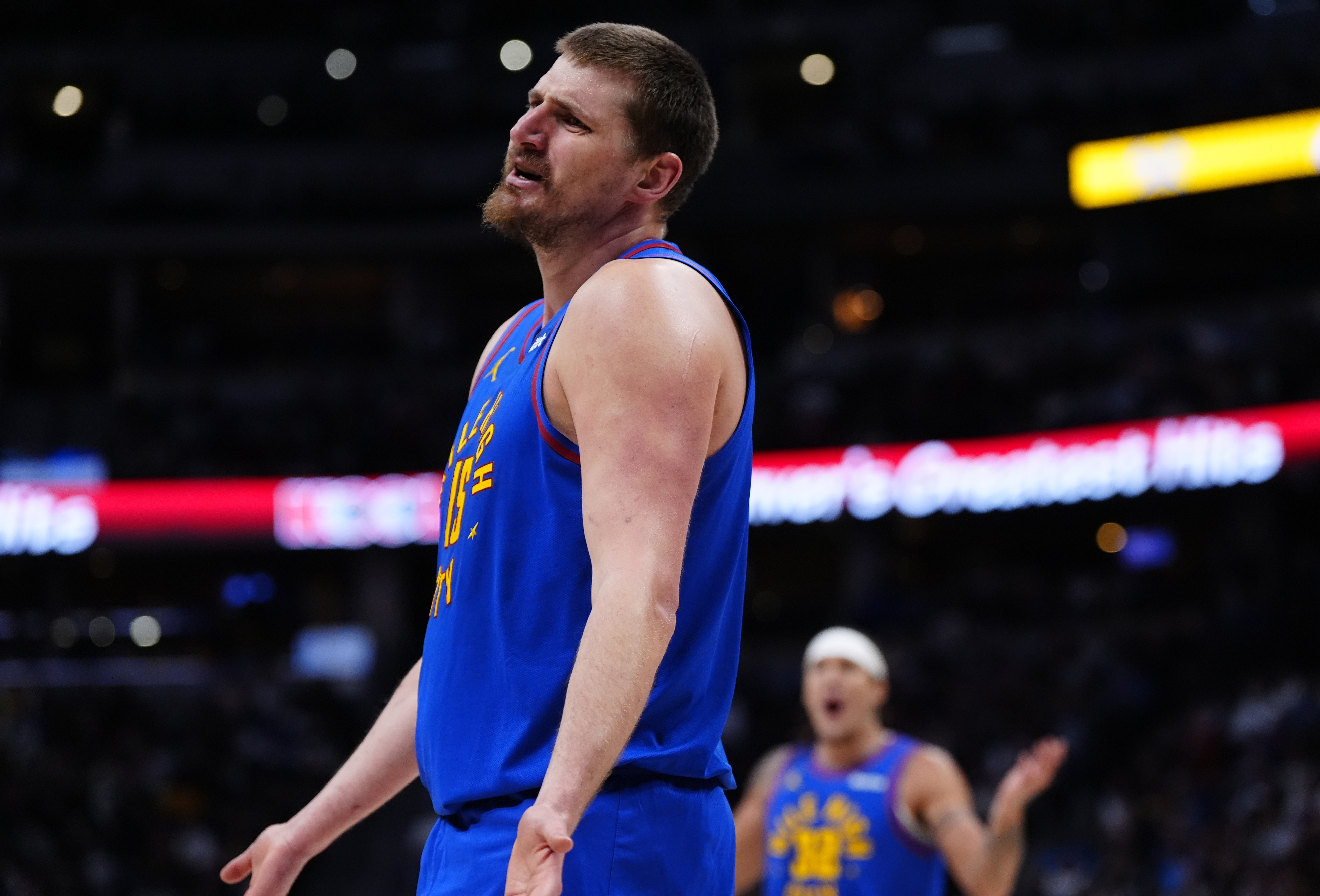 灰熊爆冷掀翻掘金 约基奇10失误难救主