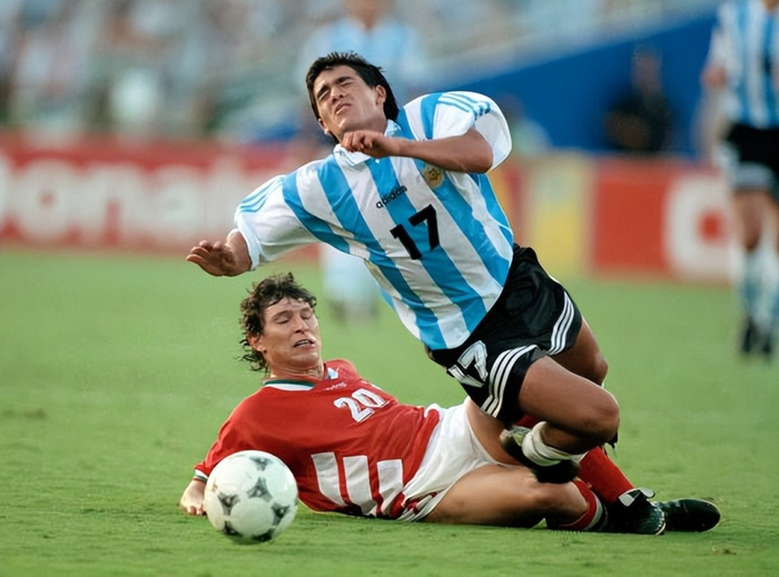 从中场大师到执教困局：巴拉科夫的传奇人生