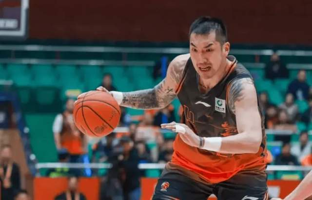 山东力克福建 郭凯陶汉林双核爆发助队取连胜