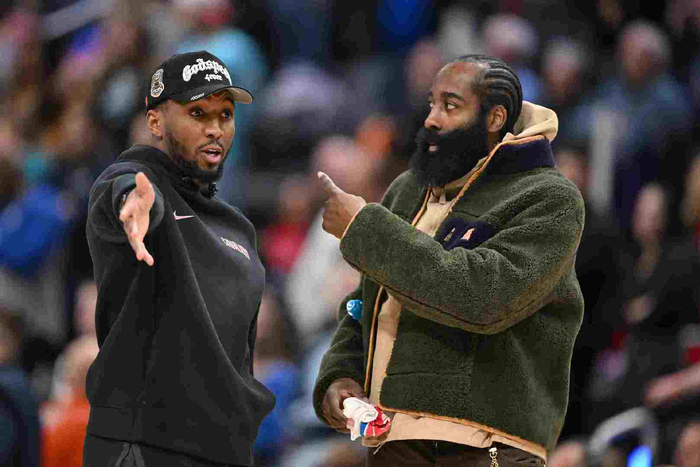 哈登稳控节奏米切尔高效输出 骑士主场力克步行