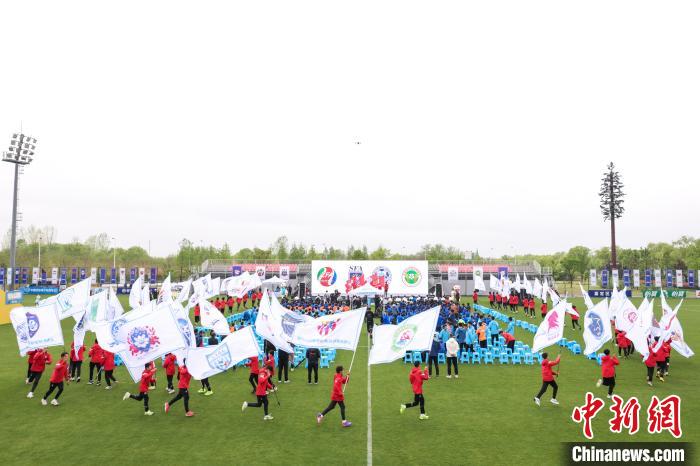 长三角青少年足球联赛启动 跨省联合培养足球新