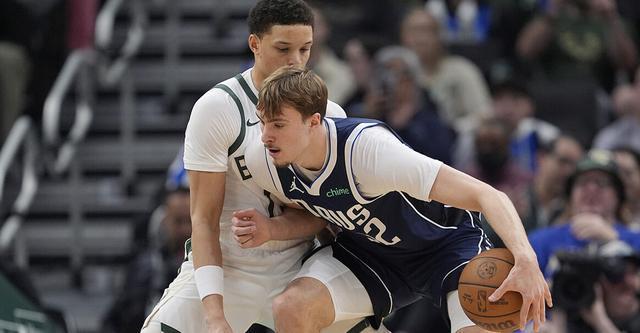 雄鹿主场大胜独行侠结束四连败